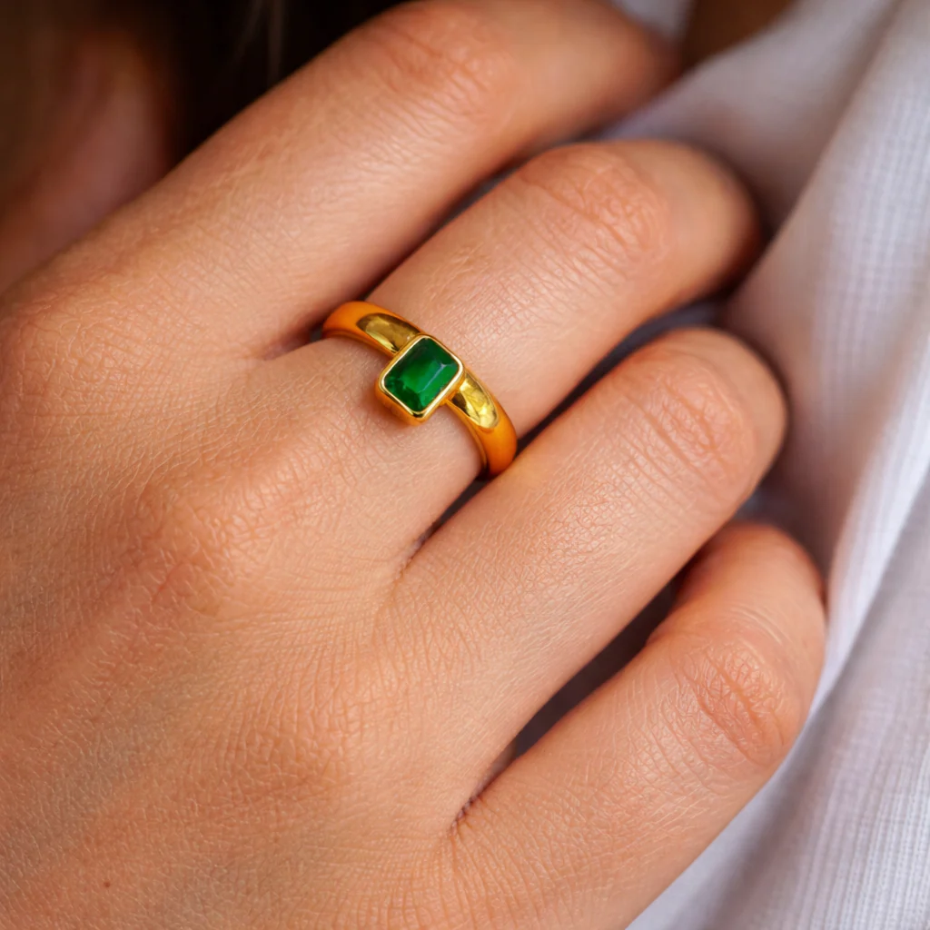 Edge Elegance Ring