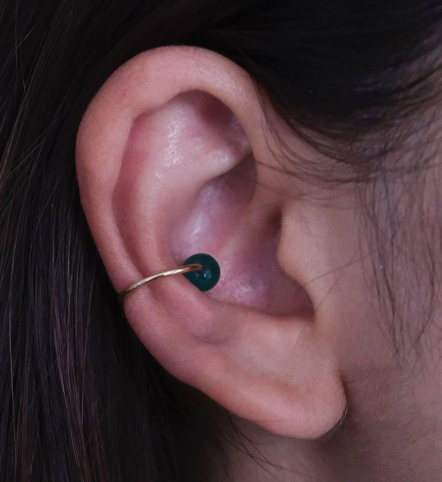 Green Seed Pearl Earcuff - Image 3