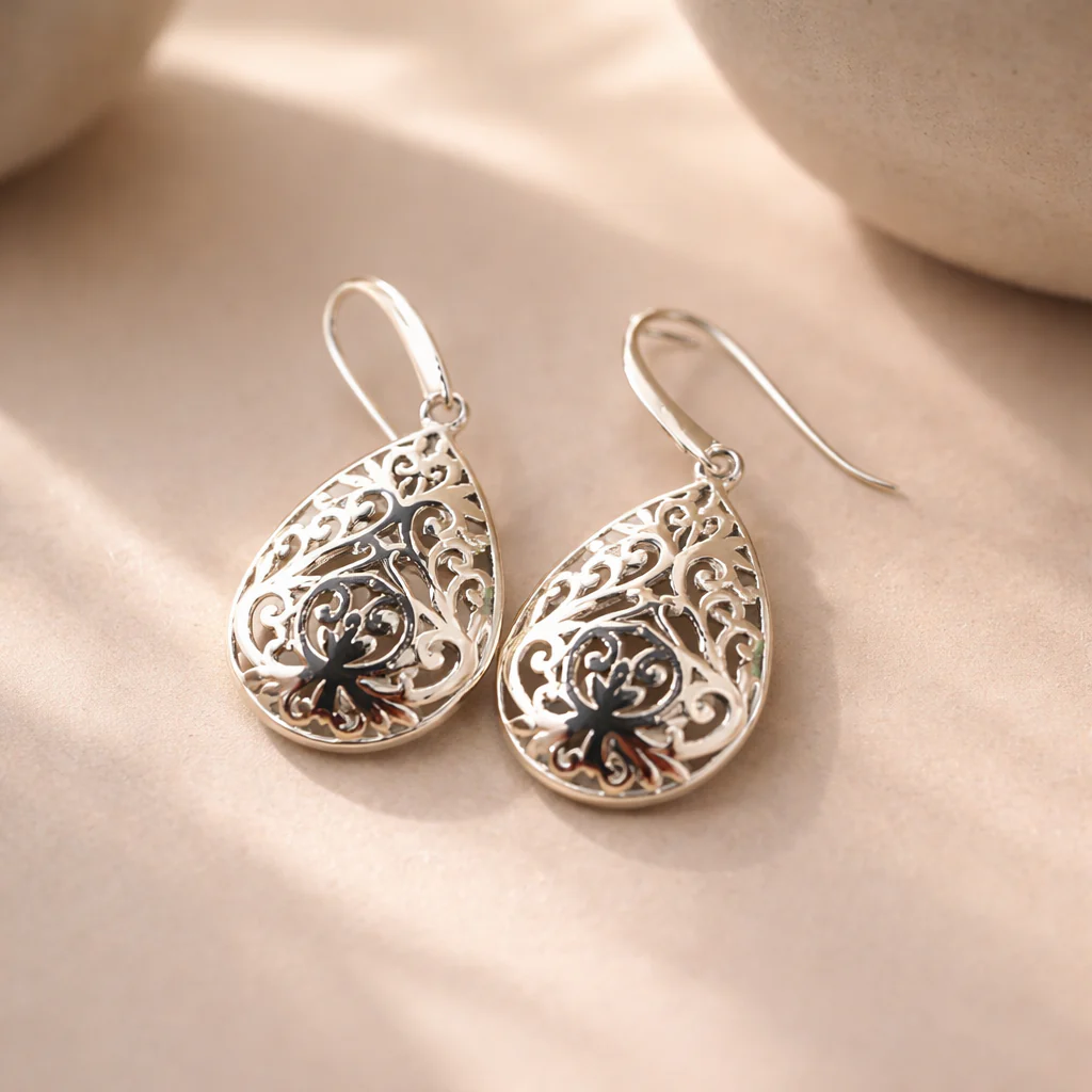 Moonlace Teardrops