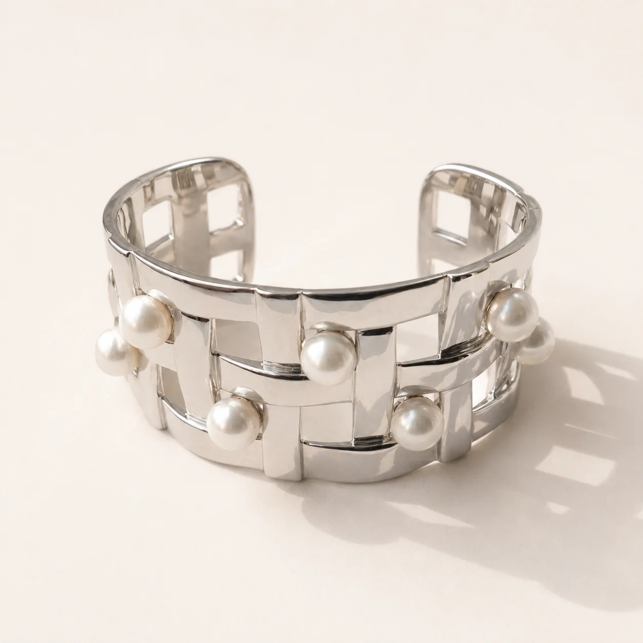 Pearl Luxe Bangle - Image 3