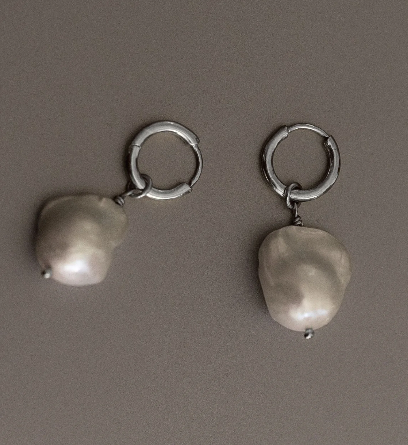 Perle Baroque Hoops - Image 5