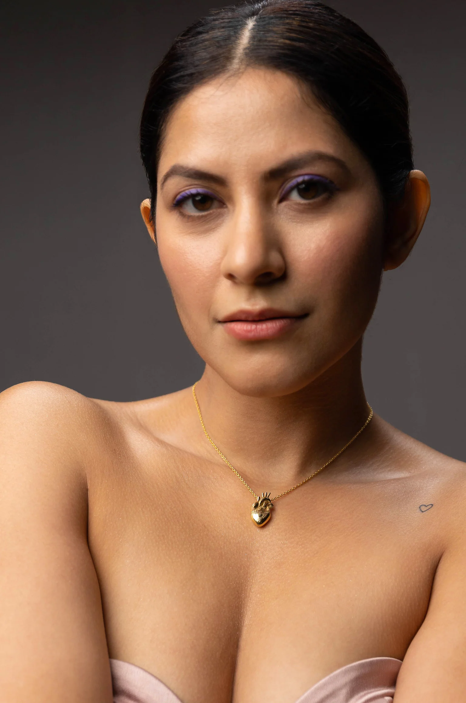 Sakshi's We Heart It Necklace - Image 3