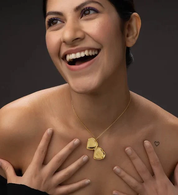 Sakshi's "Heart Out Locket" - Image 2
