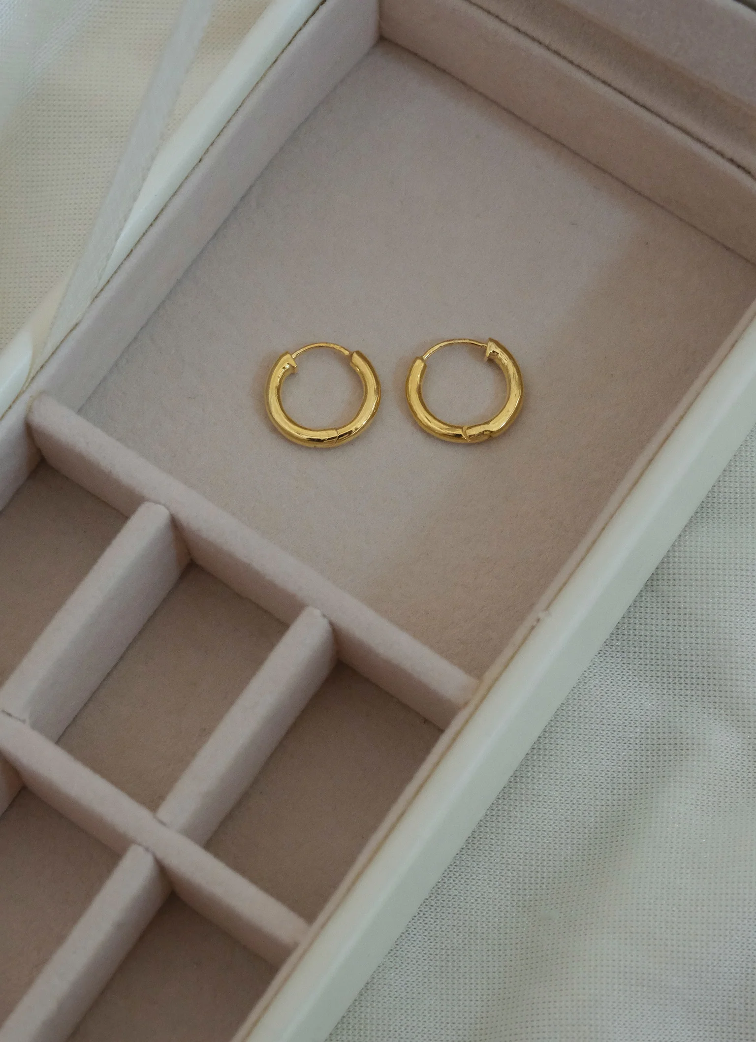 Small Hoops - Image 8