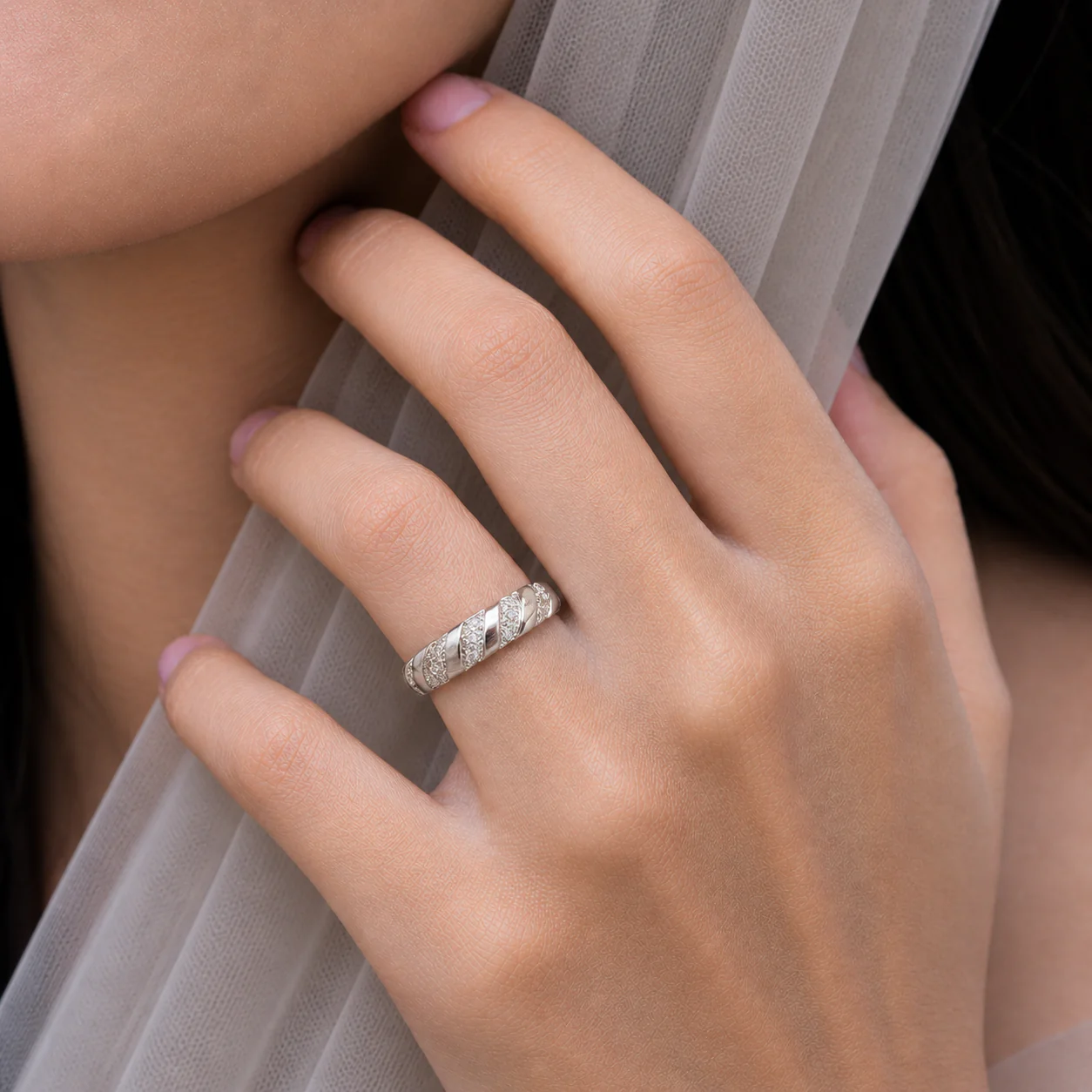 Twila Twist Band - Image 5